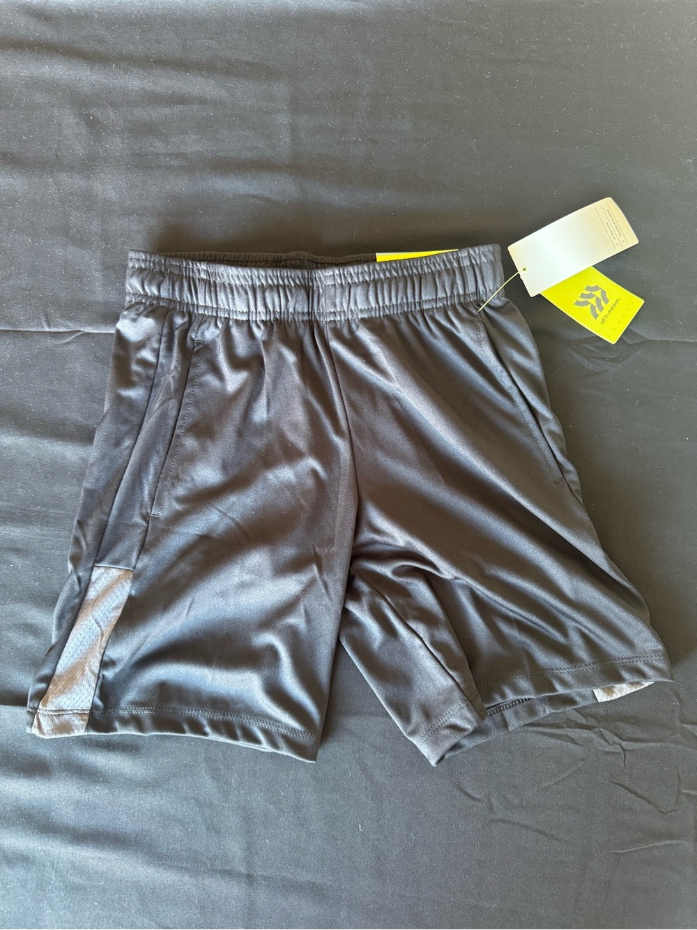 NWT All in Motion Boys Athletic Shorts Mesh Side Accent Black Size M (8)